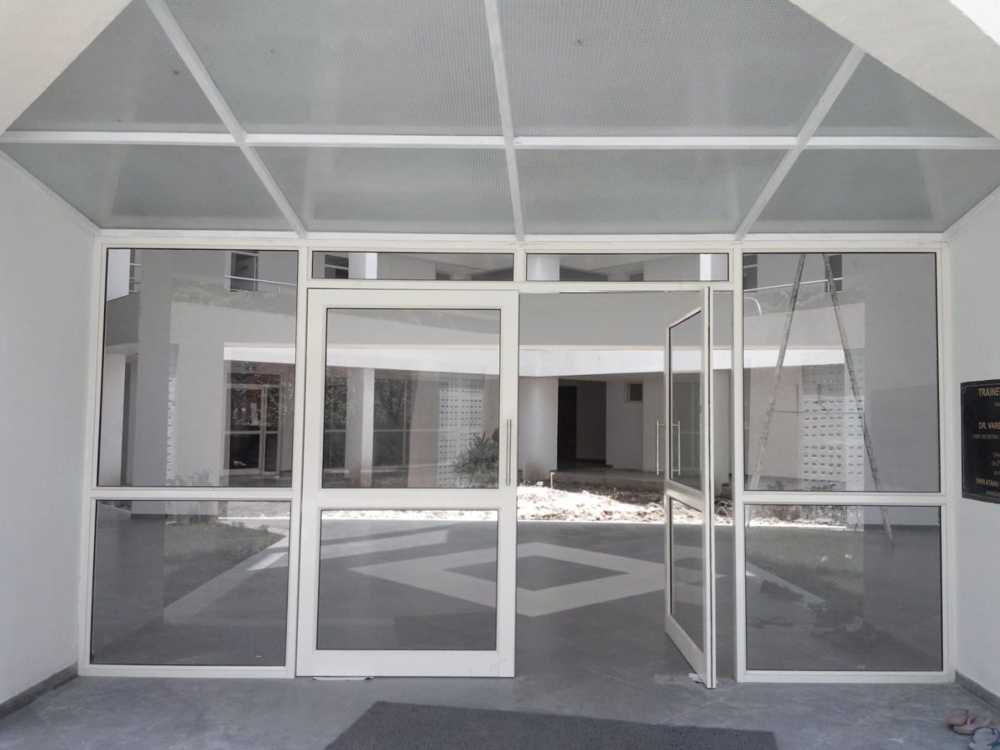 Glass Partitions — installation photo 8